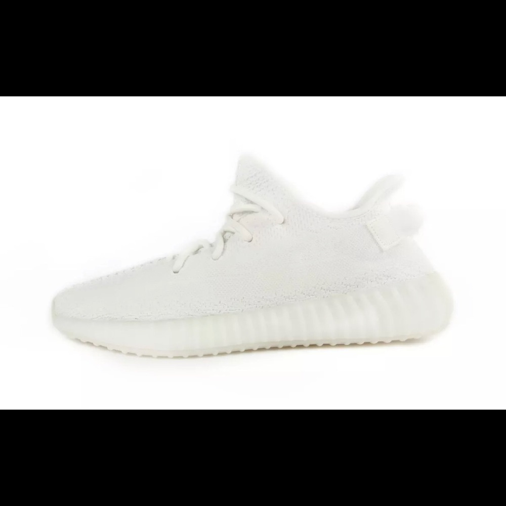 !!SOLD!! YEEZY WHITE SNEAKERS